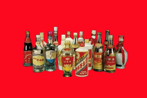 辽阳回收十八老酒.jpg